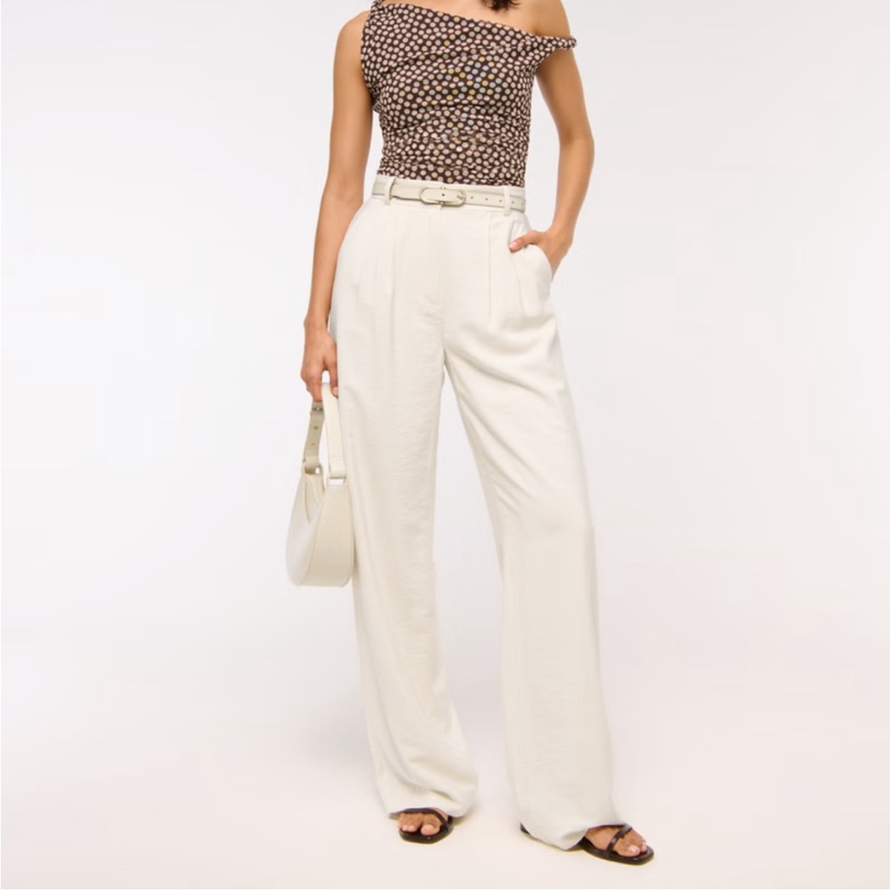 Abercrombie & Fitch Light Gray Chinos